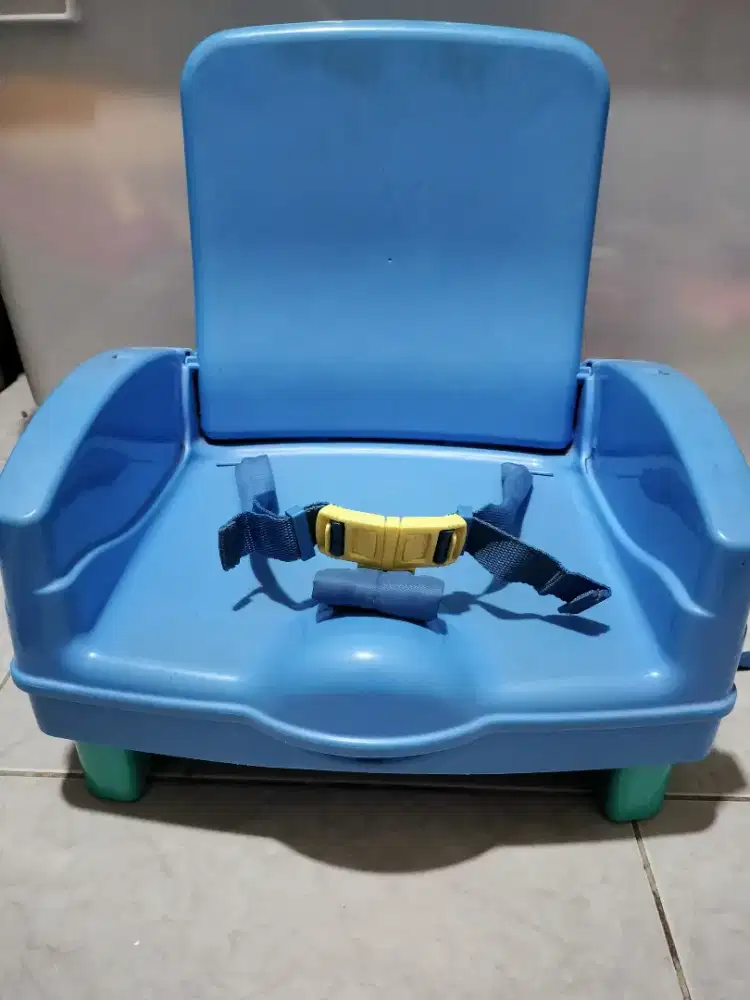 Preloved Kursi Makan Portable (Foldable)