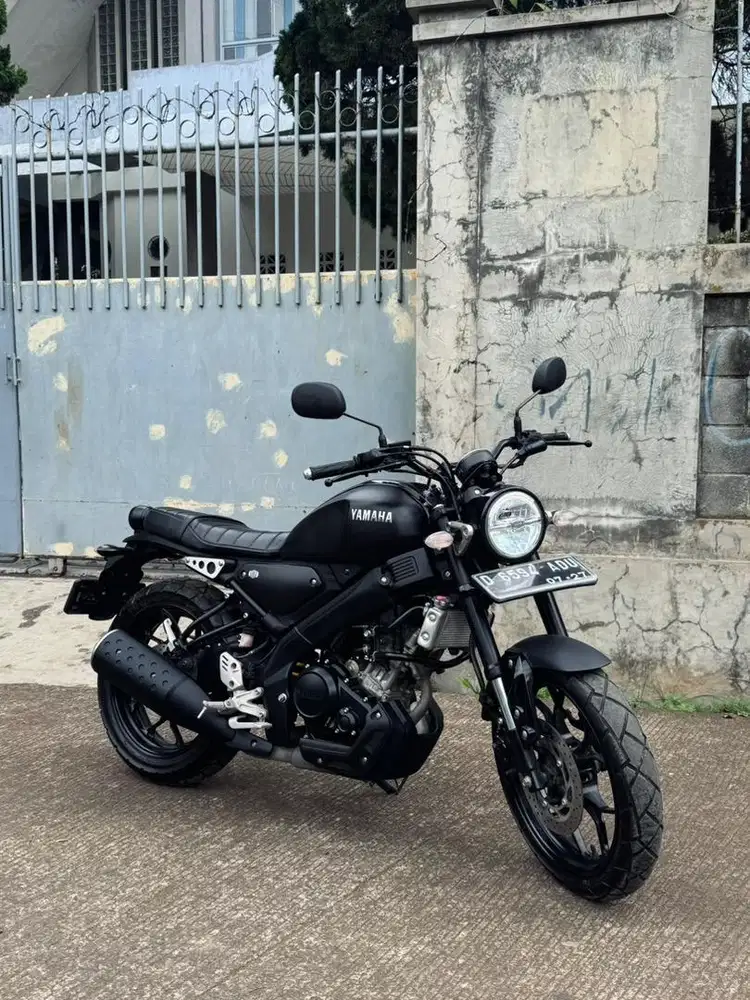 KM 2000 Yamaha XSR 155