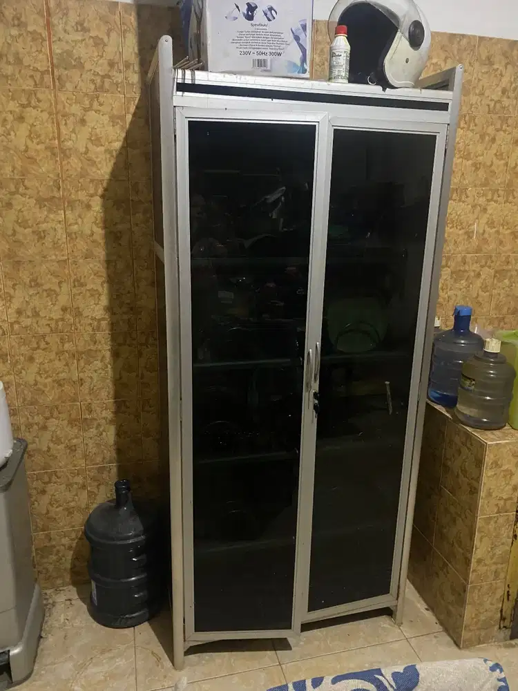 Lemari piring alumunium