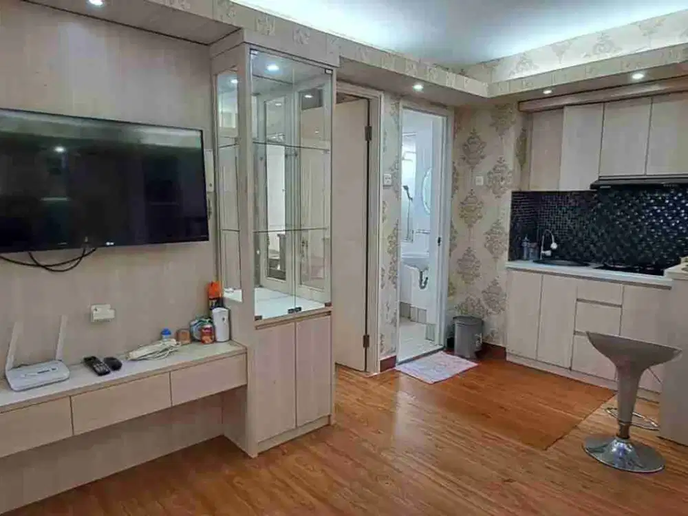 Sewa 3 Kamar Furnished Samping Mall Bassura City Apartemen