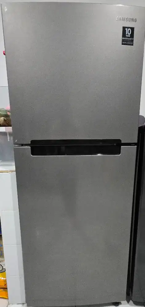 Dijual Kulkas Samsung 2 Pintu kondisi sangat Baik