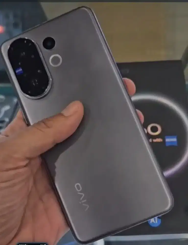 Vivo V60 5g 12/256 oktober 2027 taun depan