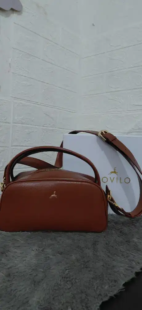 Preloved Tas Wanita Povilo (Radio Bag)