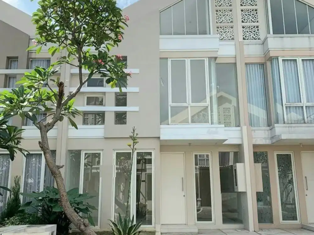 Rumah Baru Pakuwon City Surabaya Baru Terawat Nego