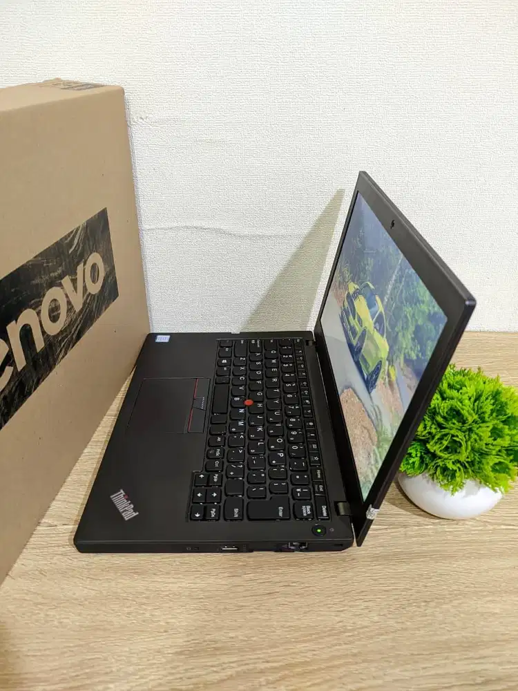 LAPTOP DESIGN LENOVO THINKPAD X270 INTEL CORE I5 RAM 8GB/256GB LIKENEW