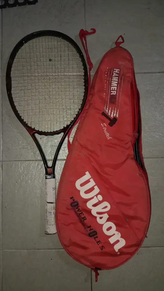 Raket Tennis Wilson