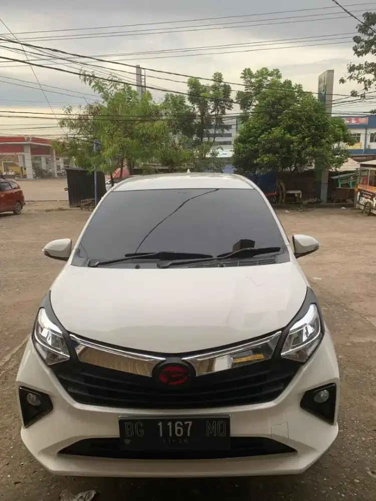 Daihatsu Sigra R MT 1.2