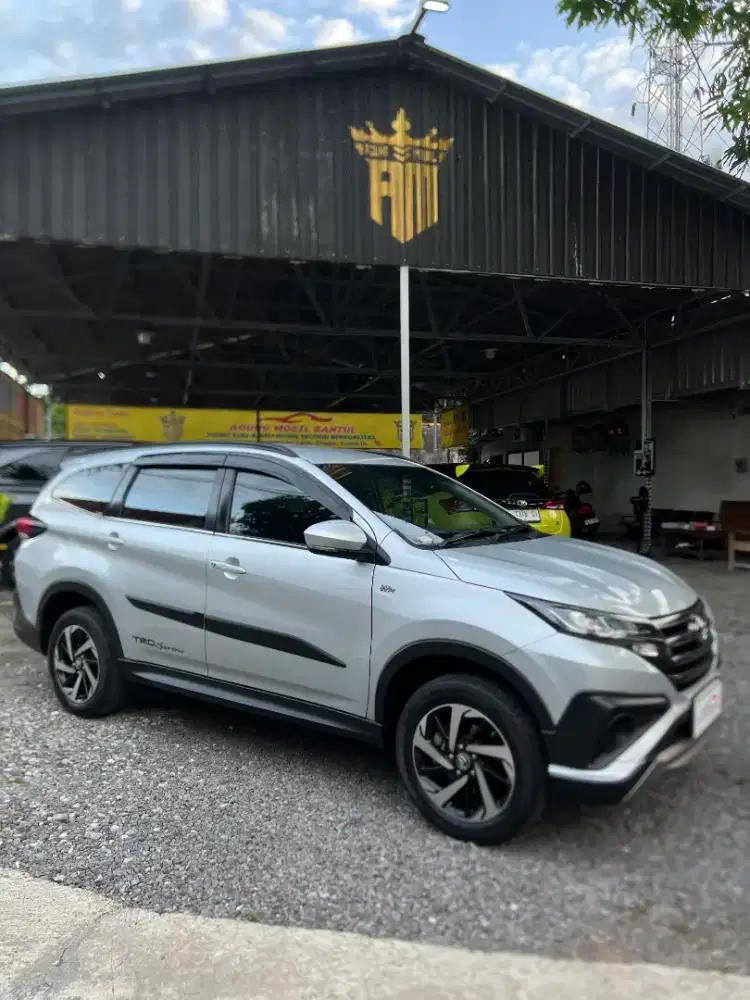 Rush TRD Manual 2019 AB tangan pertama km low record toyota