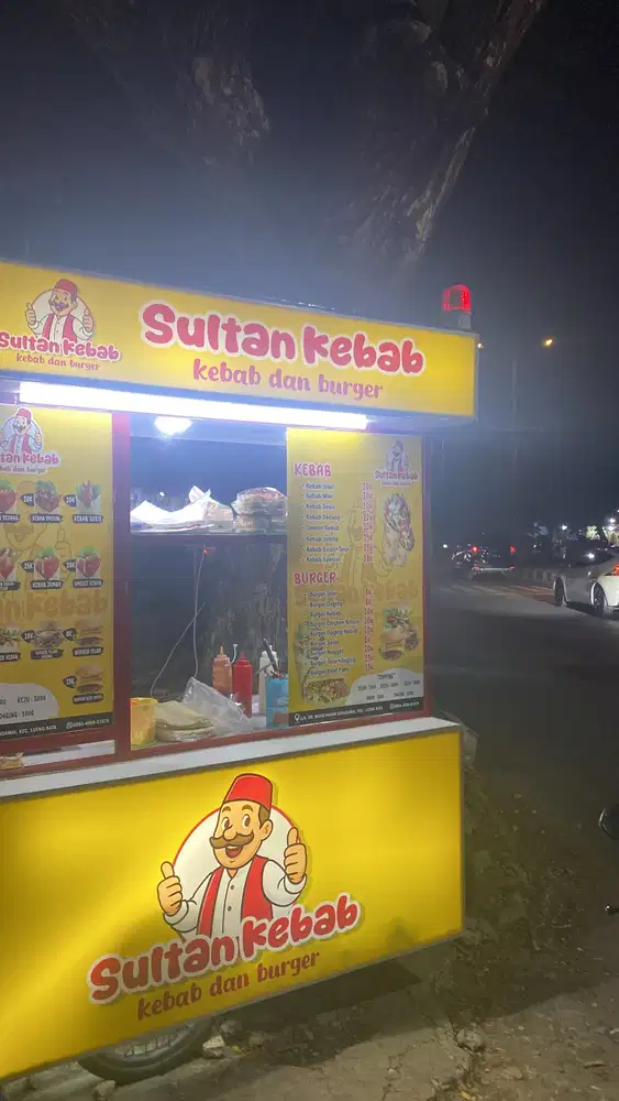 Dicari karyawan jualan kebab, diutamakan sudah berpengalaman