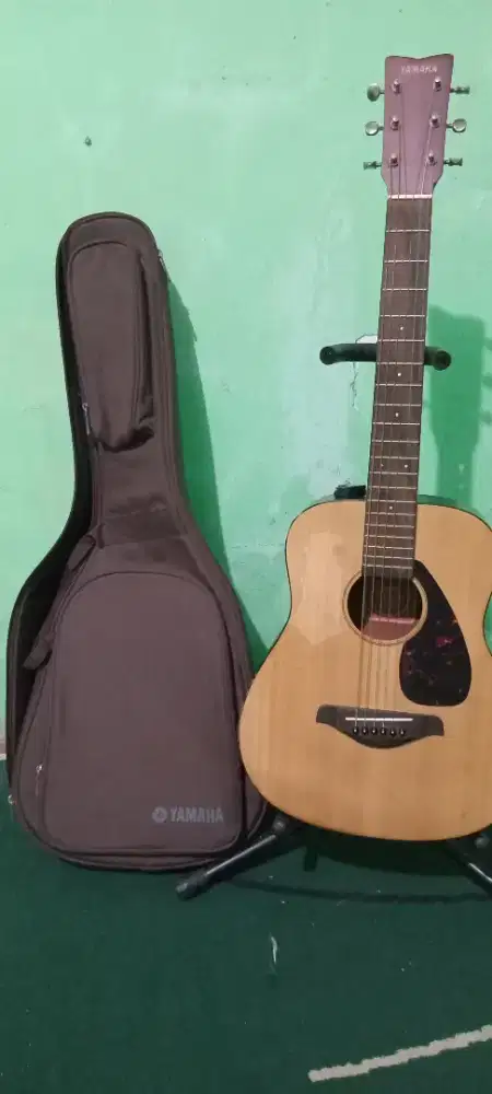 Gitar yamaha JR2