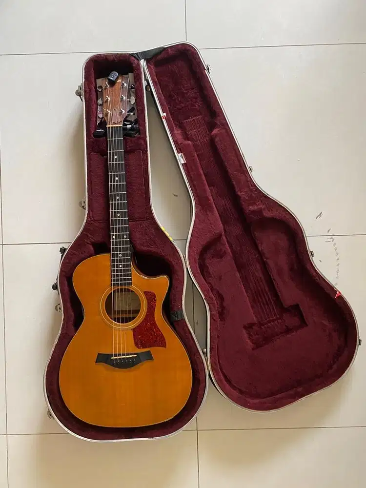 TAYLOR GUITARS MADE IN USA Model No. 312-CE [SECOND].