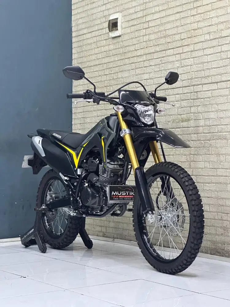 Honda CRF 150L Mesin segel 2025 KM 1rb Gres baru - Zaky Mustika