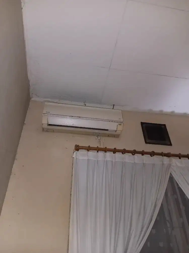 2 unit AC bekas 1/2 pk