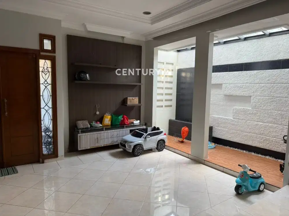 Rumah Hook Luas Bagus Siap Hunidan Strategis Di Kemang Pratama