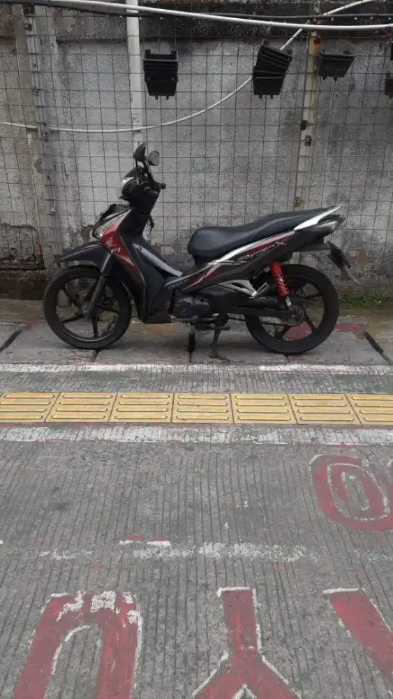 Honda Supra-X 125 helm in tahun 2017