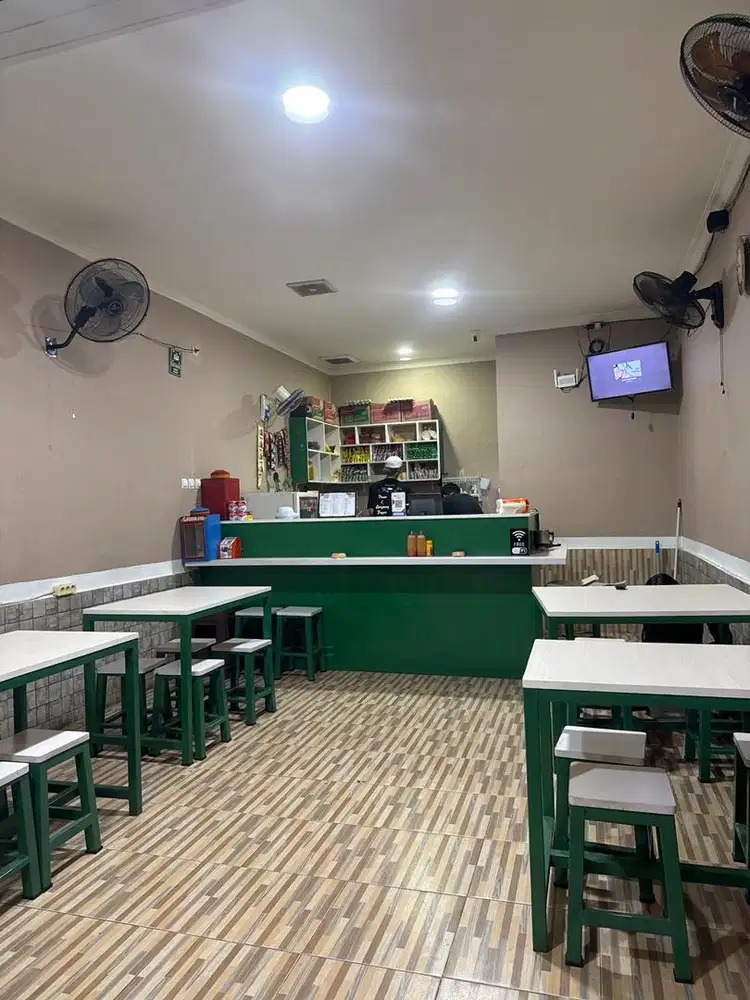 Di butuhkan karyawan perempuan