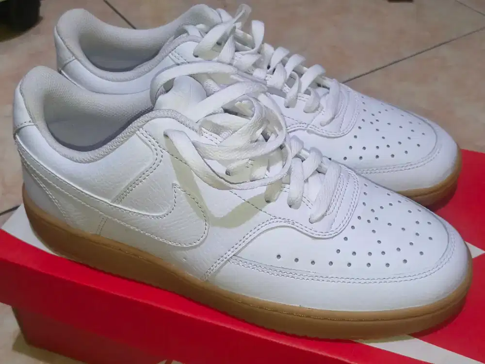 Nike Court Vision Size 42 BNIB