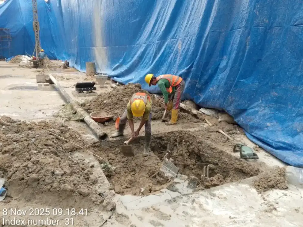 Galian kolam renang dan septiteng