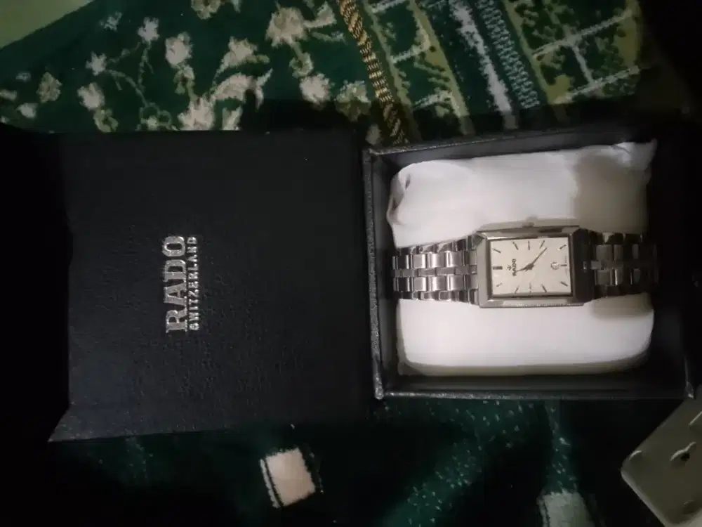 Jam tangan rado
