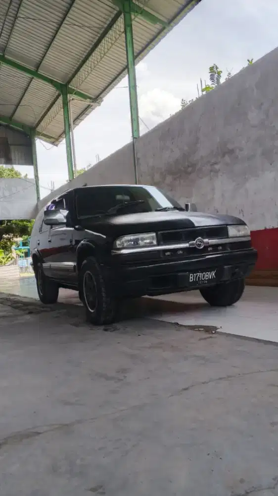 Opel Blazer _ 2000, irit terawat - Jombang