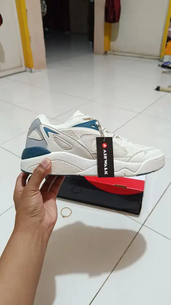 Sepatu AIRWALK Colson BARU!