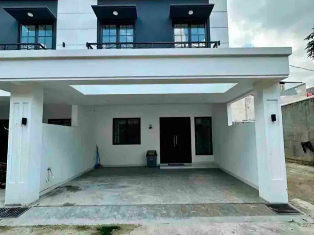 Rumah Towbhouse 3 Lantai di tengah pusat Pancoran Jakarta Selatan