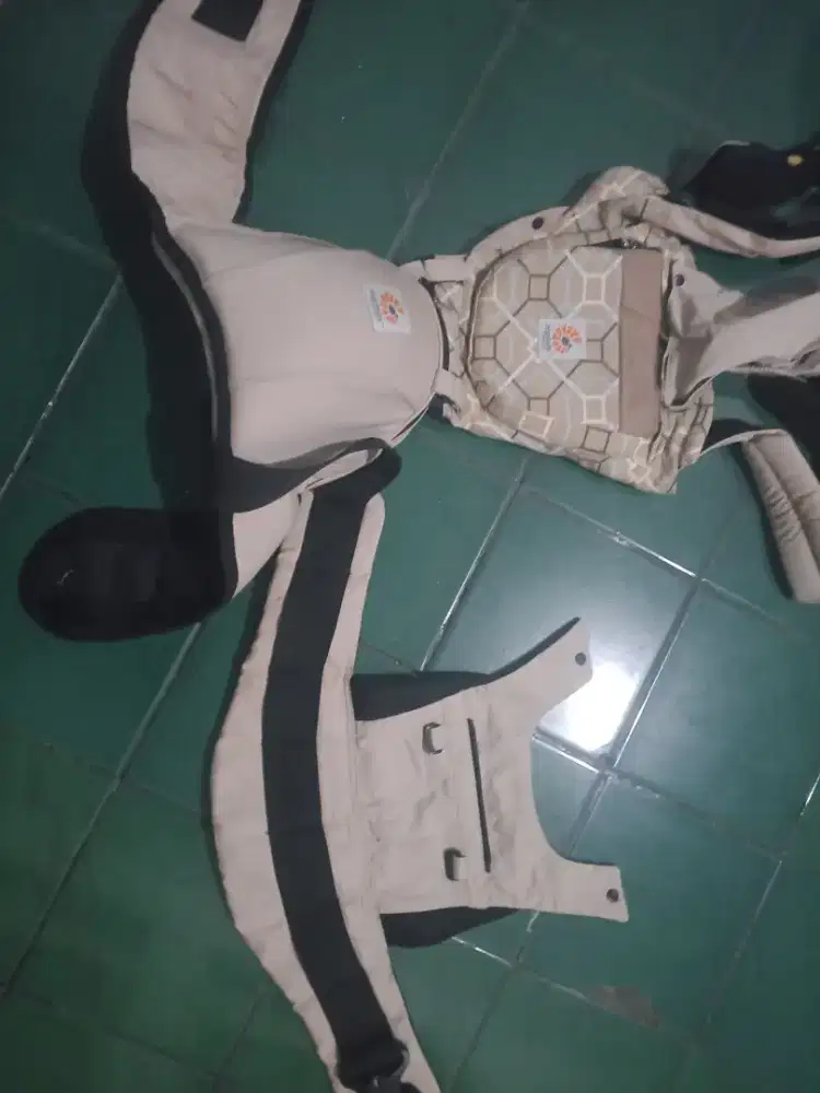 Ergo baby gendongan