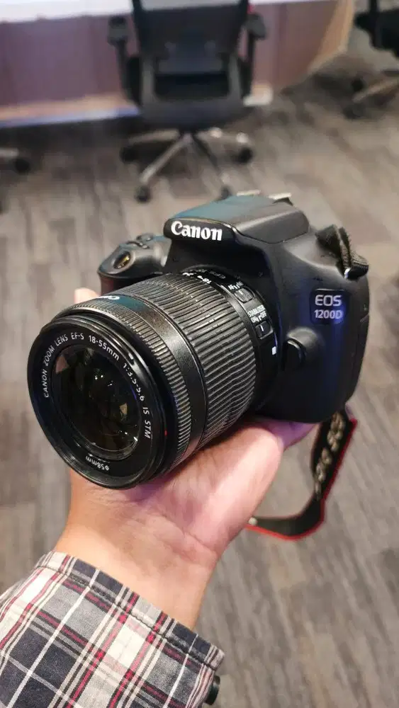 CANON 1200D lensa STM 18-55mm