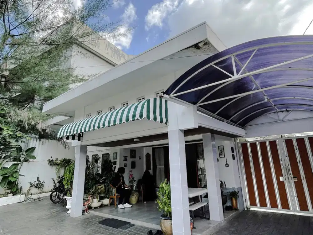 Rumah Bagus Terawat Strategis Di Menteng, Hanya Hitung Tanah