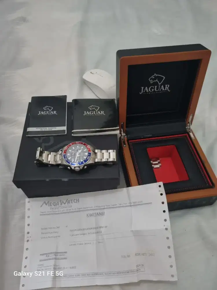 Di jual jam tangan simpanan merk jaguar original nota beli masih ada