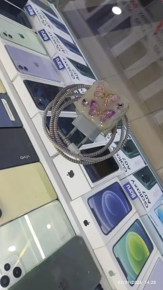 Charger iPhone beli di ibox