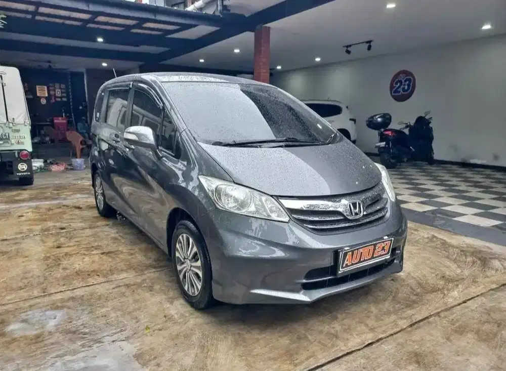 Honda Freed 2013 Bensin