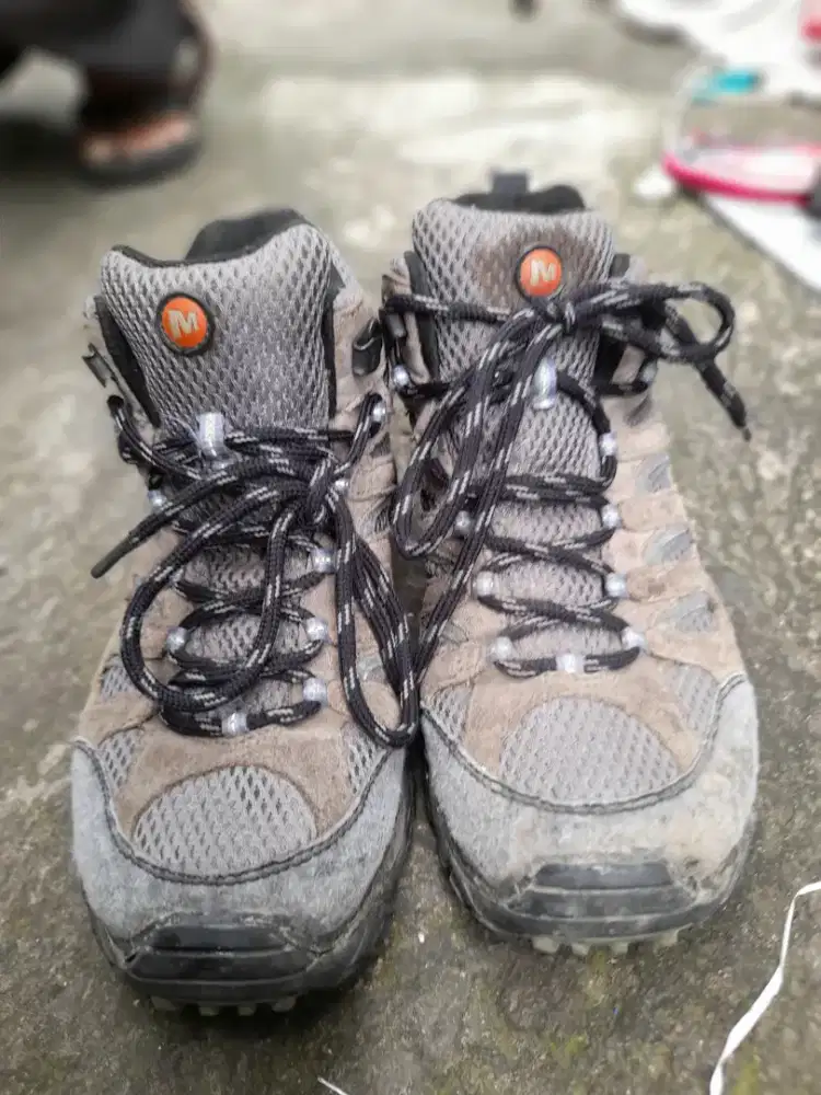Jual sepatu gunung  merk Vibram N