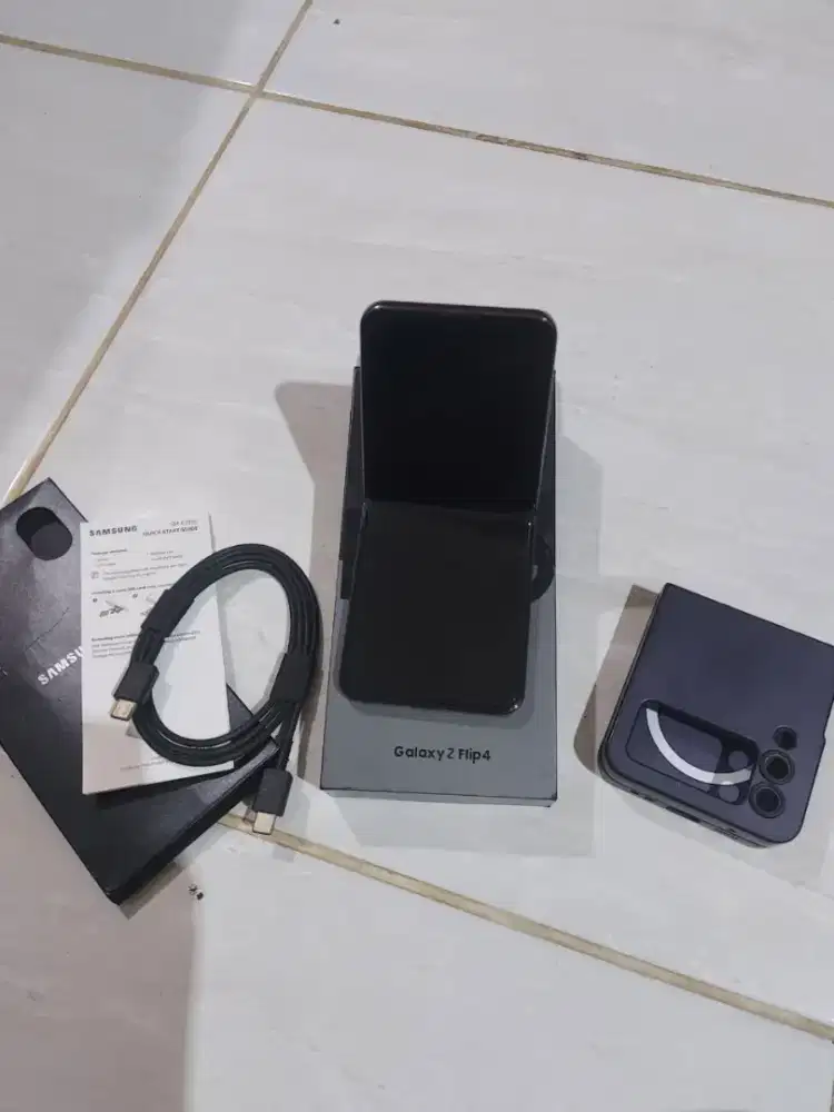 Samsung Zflip 4 8/128gb 5g SEIN