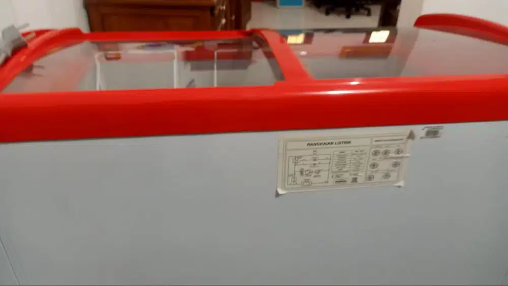 Jual freezer kaca sliding 200 L sekon
