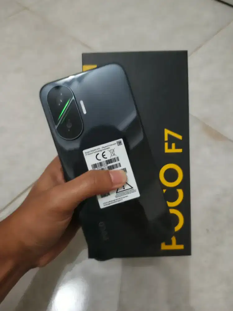 Poco f7 ram 12/512gb