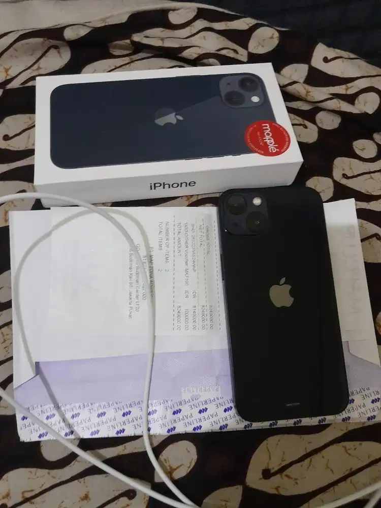Dijual iphone 13 128 gb like new 99% mulus no cacat