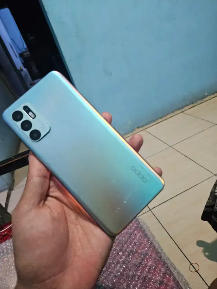 Oppo reno 6 8/128gb hp+ kabel