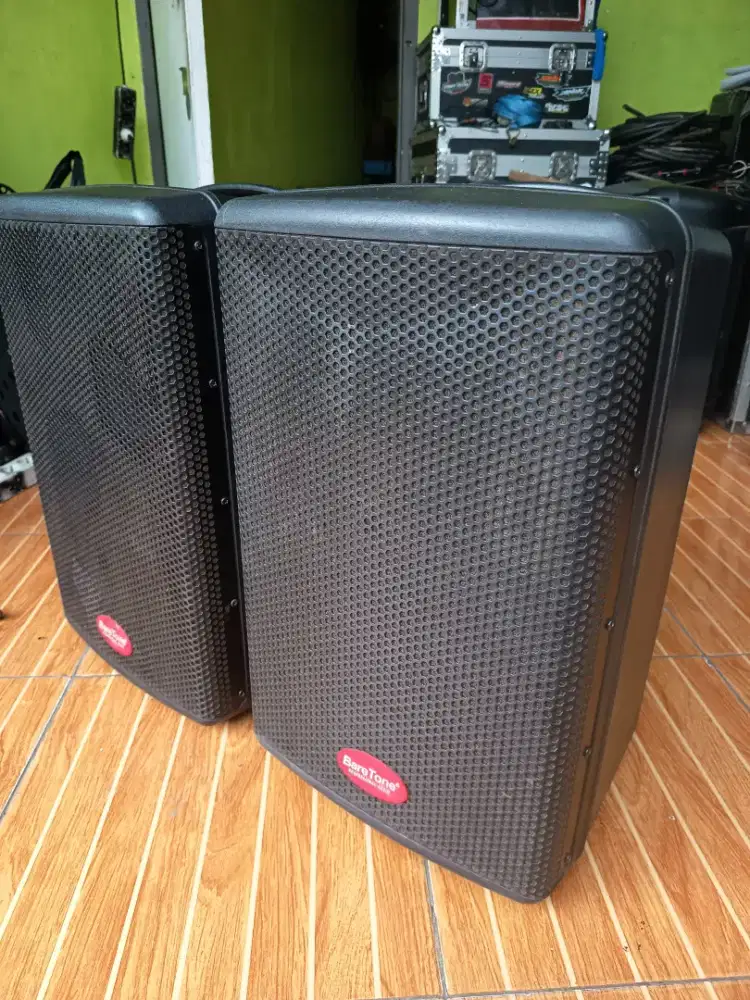 Sepasang spiker aktif Baretone 10
Max 10HD.Ori,, masih segel
