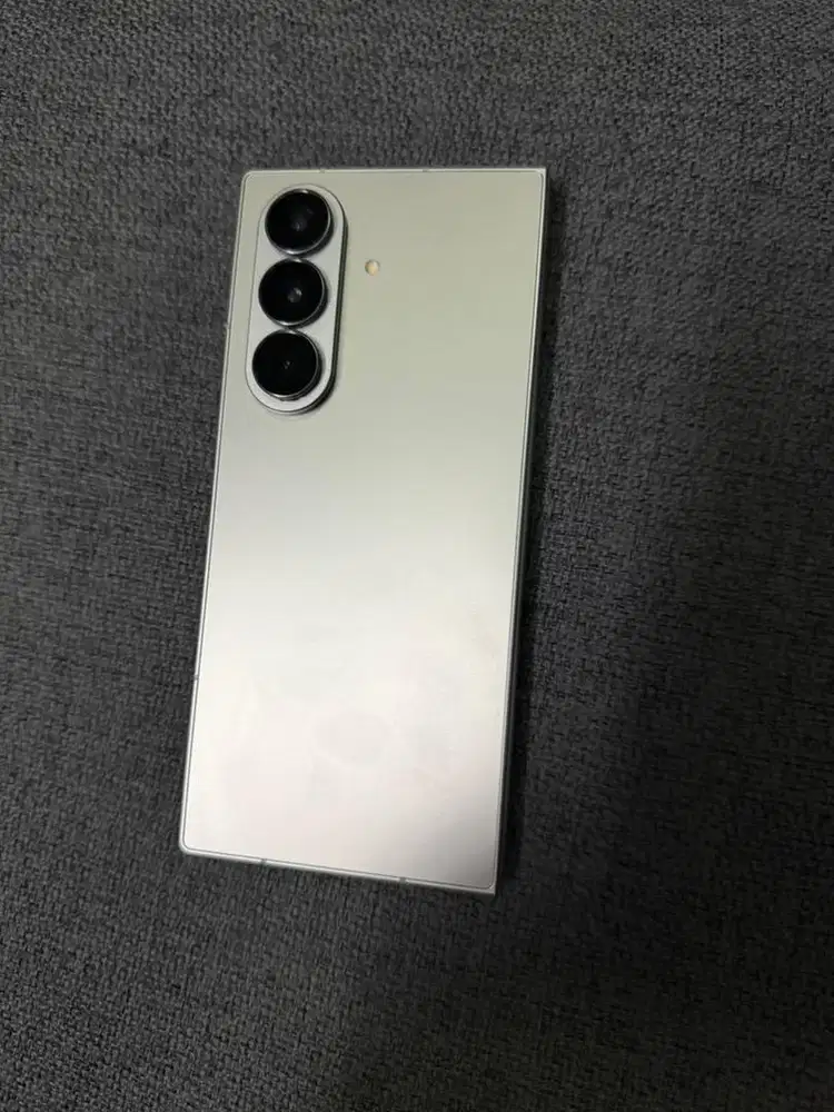 Samsung Z Fold 7 Silver Shadow 512 Gb