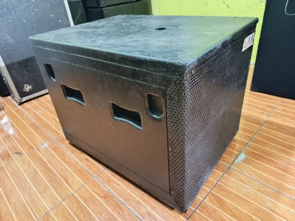 Sub 15 1 biji. Cakep.Custom Buil up.Isi Speaker DELTA. Wa:_