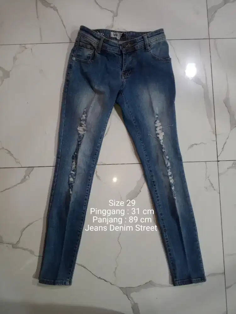 CELANA PANJANG JEANS SIZE 29 MERK APRIL (EKS)
