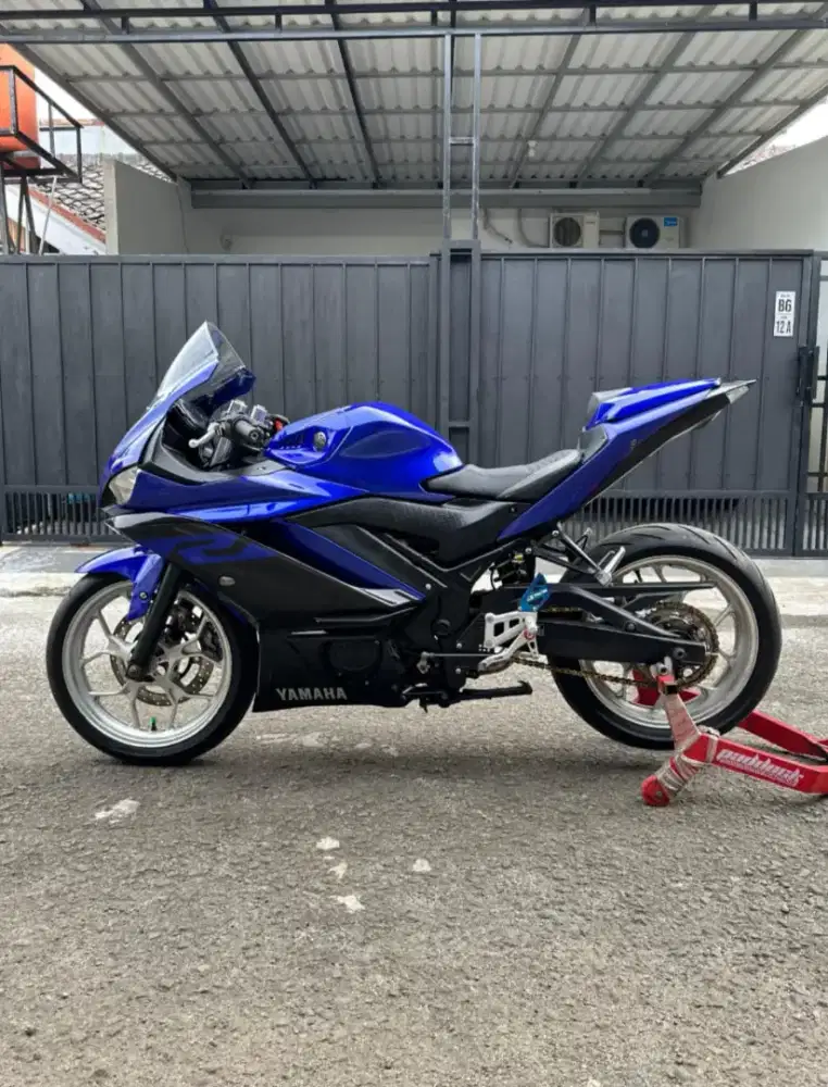 Yamaha r25 V1 convert v2