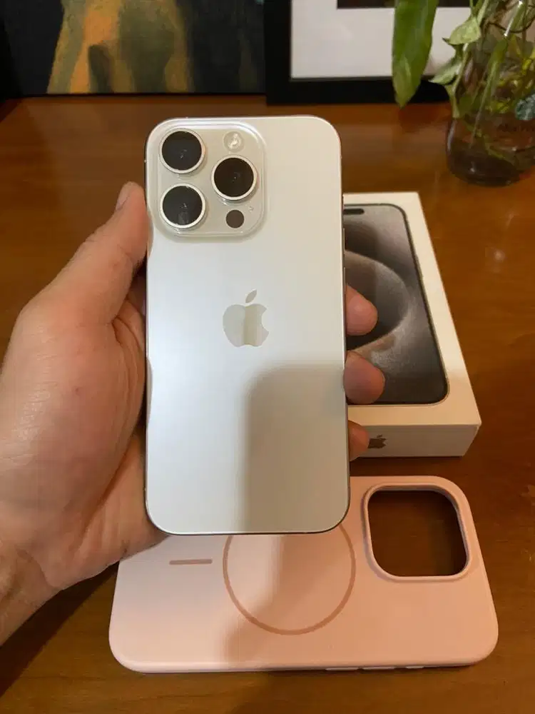 iPhone 15 Pro 128GB iBox