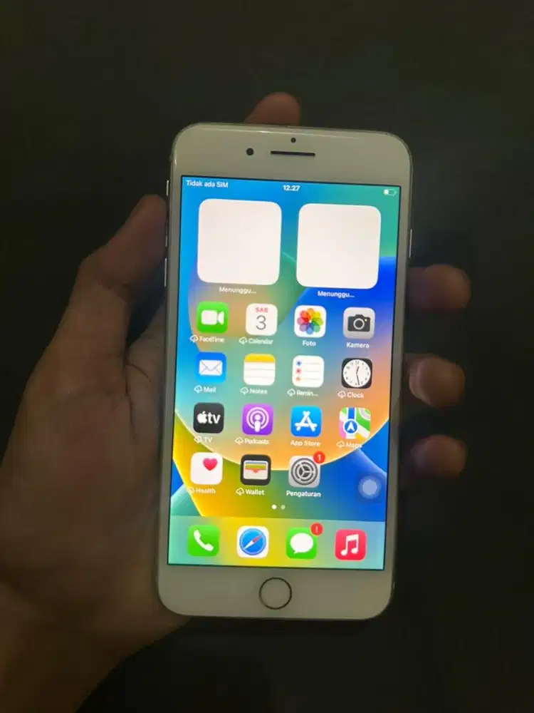 iPhone 8 plus 64GB