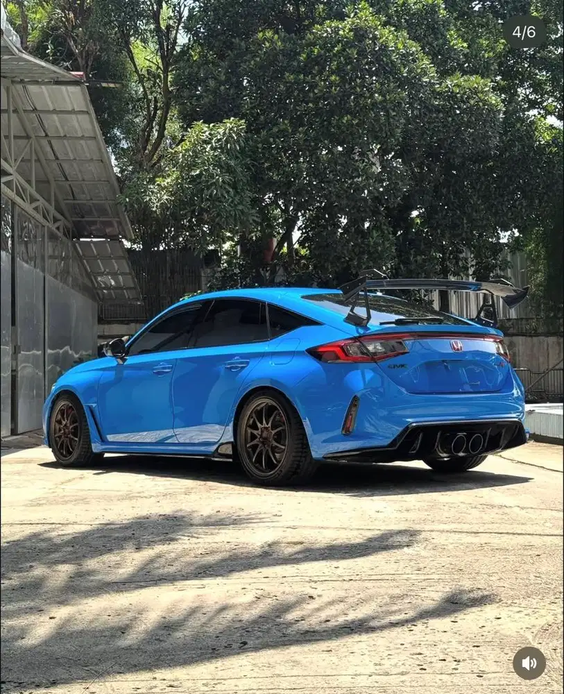 Civic type R FL5 biru cakep