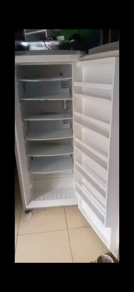 Jual butuh freezer kulkas khusus asi / es batu ukuran 6 rak