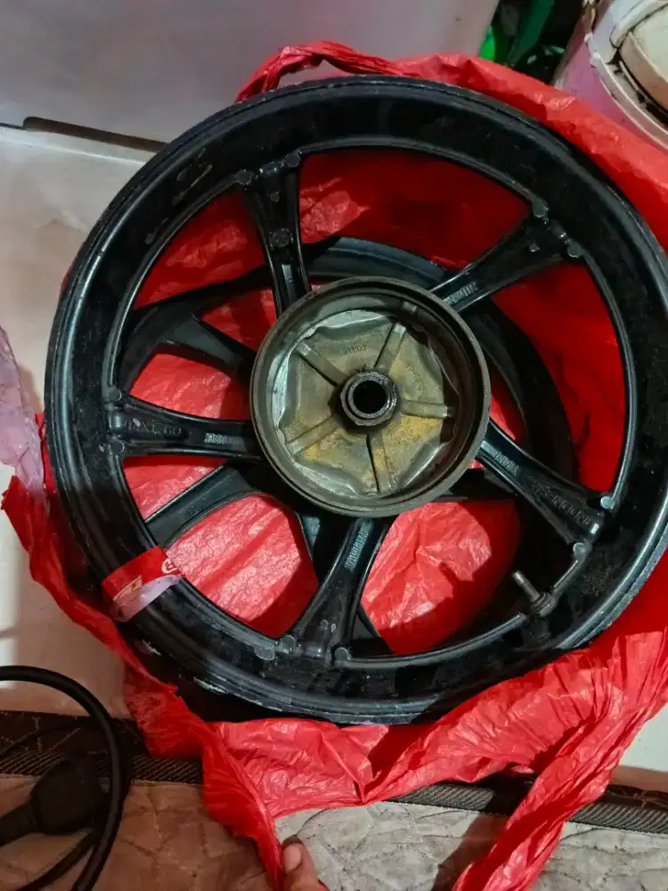 Pelek mio J depan belakang