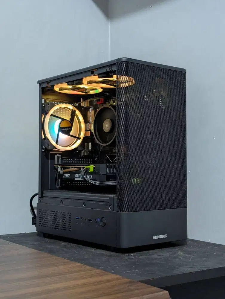 PC Gaming Rendering Ryzen 7 _+ GTX 1660 Super