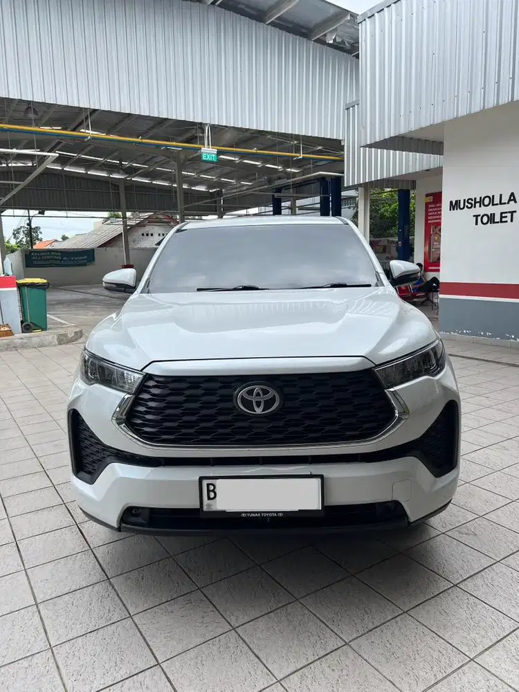 Kijang Innova Zenix 2.0 G Hybrid AT TH 2024